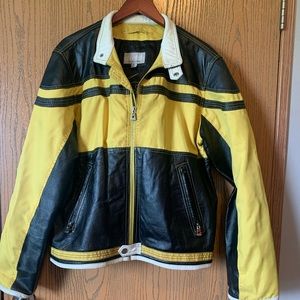 Wilsons Leather men’s leather jacket. Size large.